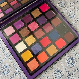 Brand new Norvina Palette. ABH Never been used.  High pigment.